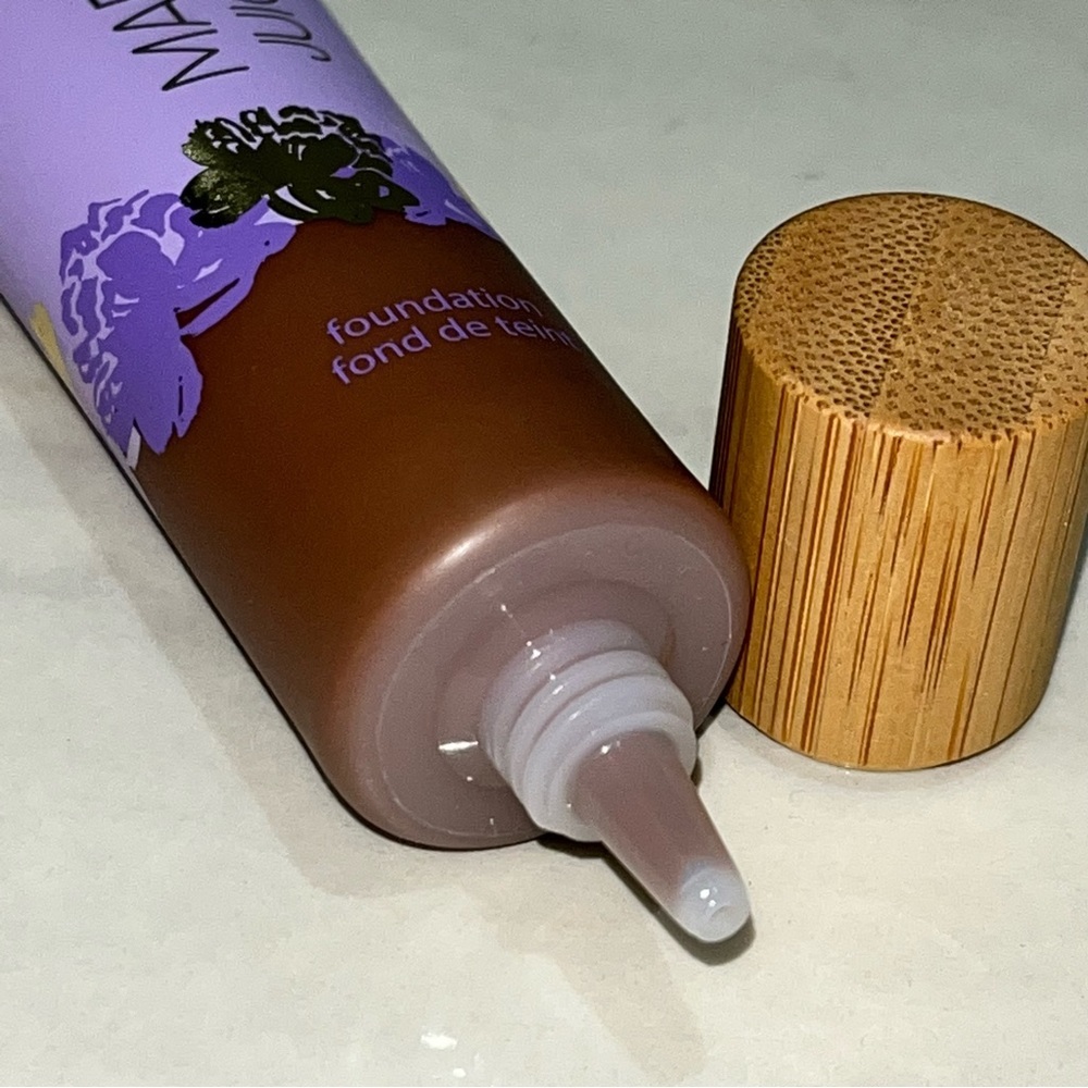 Tarte Maracuja Juicy Glow Foundation, 59H Rich Honey - Picture 2 of 3